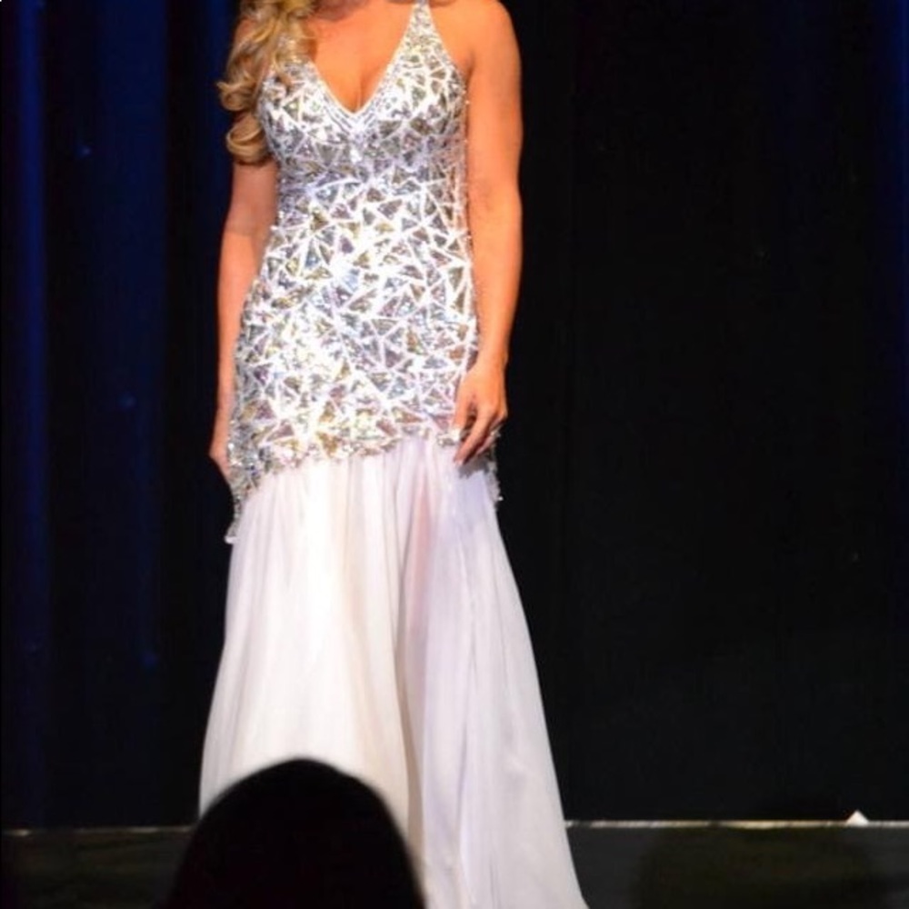 Mac Duggal Dress